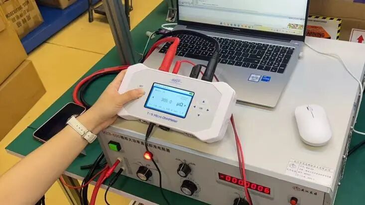 回路電阻測試儀測試現(xiàn)場